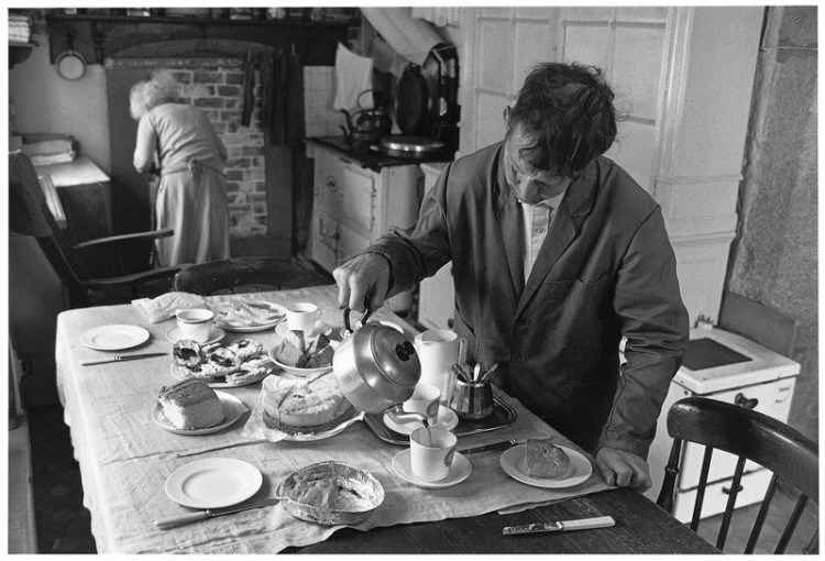 Afternoon tea at Truelove 1998.jpg